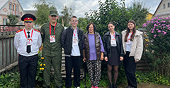 Акция «Мы выбираем помощь пожилым людям!» Акция «Мы выбираем помощь пожилым людям!»