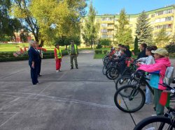 ���� ������������ ������ �� �������: ������������� 5 �û ������ � ��� ��������� ��������